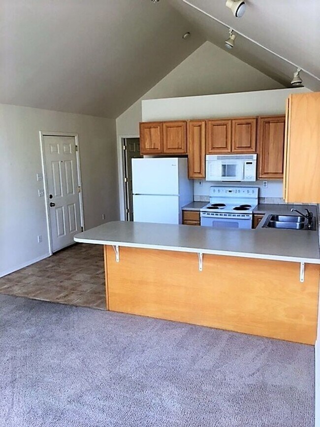 Photo - 13TH STREET DUPLEX (RPM#8)