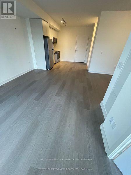 Photo - 859 The Queensway Unité 315