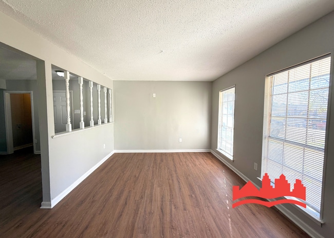 Photo - 1288 Parkrose Rd