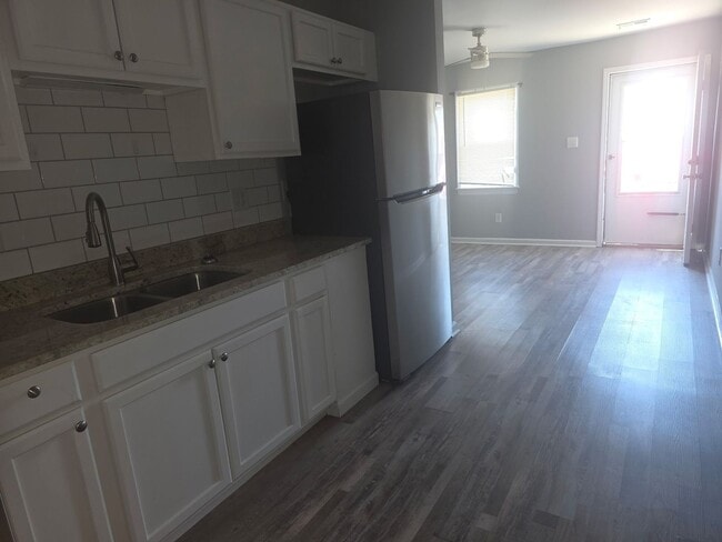 Building Photo - 340 Atlantic Ave Unit E