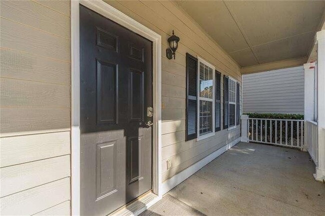 Photo - 2716 Lake Park Ridge W
