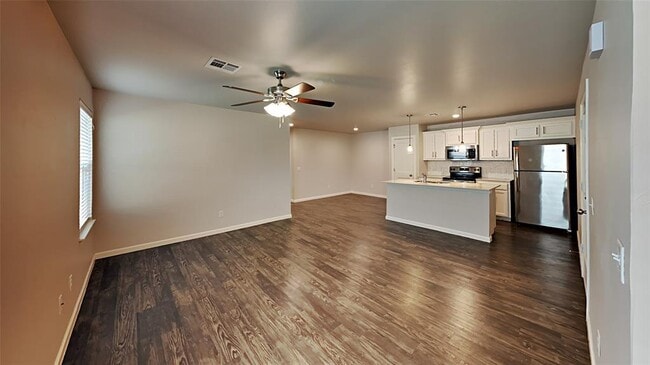 Photo - 4908 Avion Ct