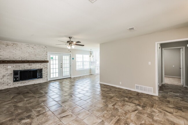 220 Cambridge Dr