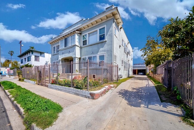 Photo - 1308 S Van Ness Ave Unidad 1308