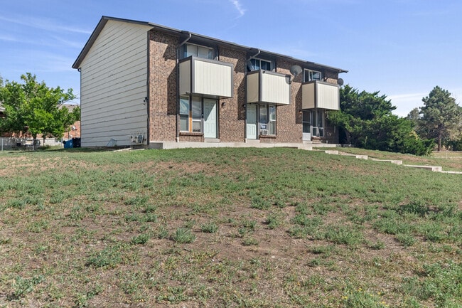Building Photo - 2240 Billings St Rental
