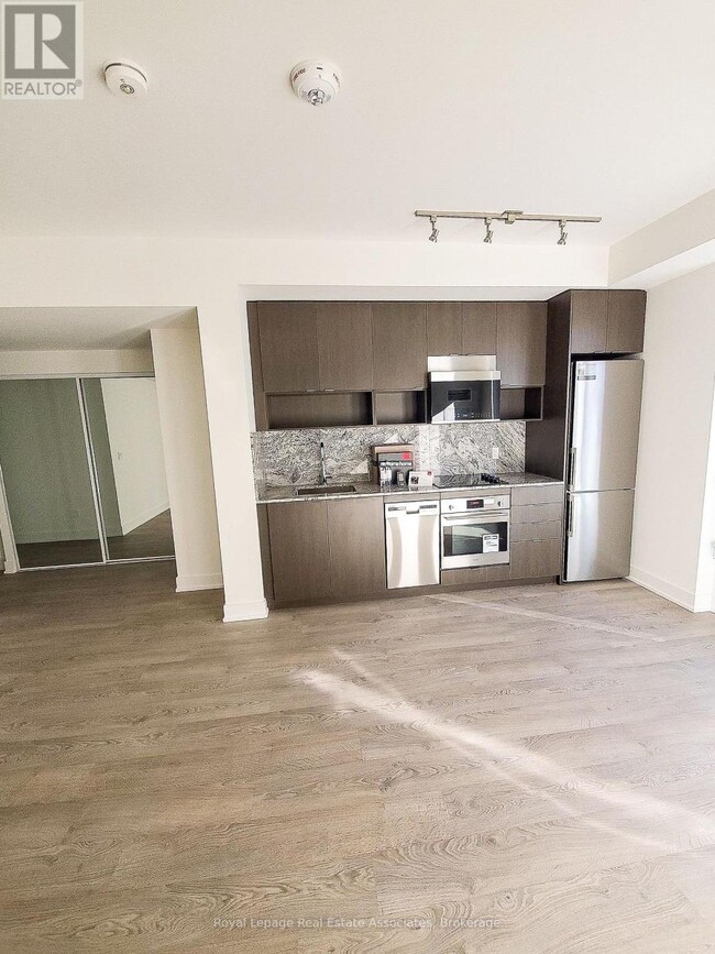 Photo - 9 Mabelle Ave Unité 1926