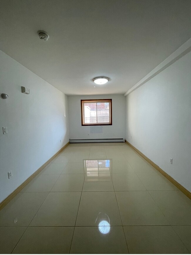 Photo - 6426 Queens Blvd Unit #4B