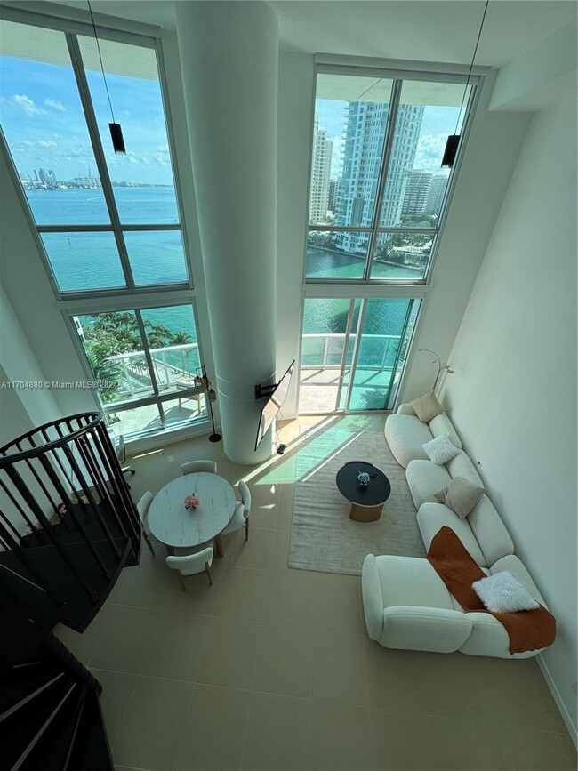 Photo - 300 S Biscayne Blvd Condo Unit L-1218