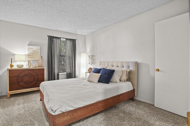 Raintree Apartments