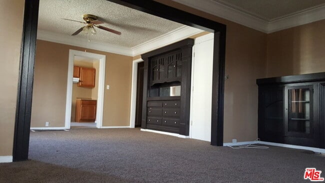 Photo - 4240 Denker Ave