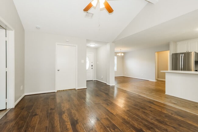 Photo - 16325 Sun View Ln