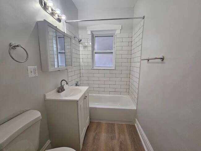 Photo - 4749 N Monticello Ave Unit 1C