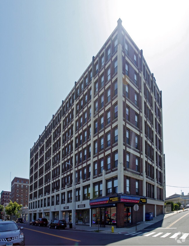 Photo - Stratfield Apartments