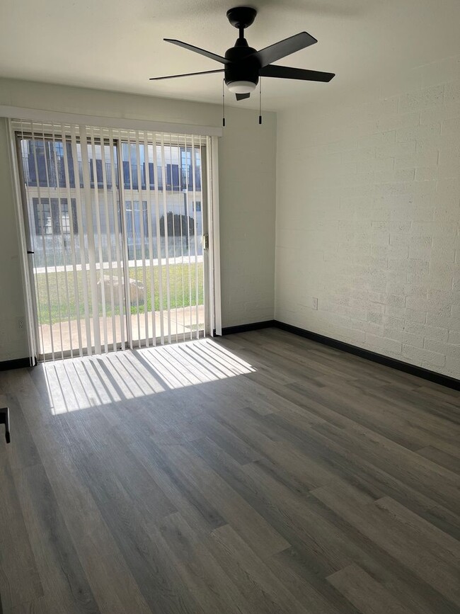 Photo - 60 On Roger Apartments