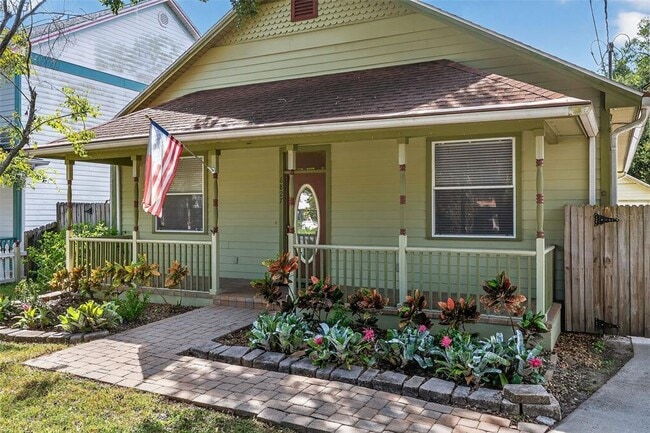 Photo - 6827 S Trask St