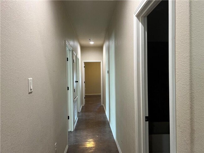 Photo - P2-179 Joanne Loop Buda, TX 78610 Unit A