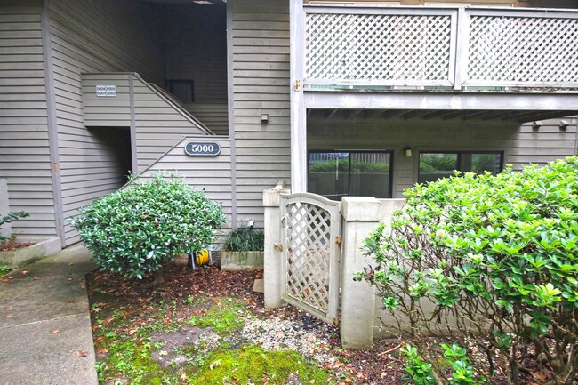 2 Bedroom, 2 Bath Condo at Village Creek -... - 2 Bedroom, 2 Bath Condo at Village Creek -...