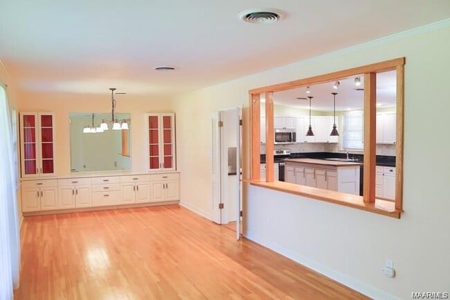 Photo - 3892 Johnstown Dr