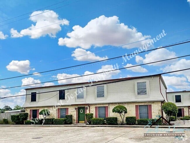 Building Photo - 2901 Helena Ave Rental