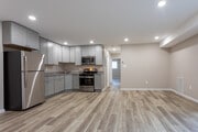 3HAB, 1BA - 890 ft²