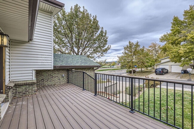 Photo - 5802 Queen St