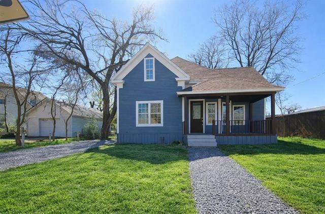 Photo - 415 W 7th St