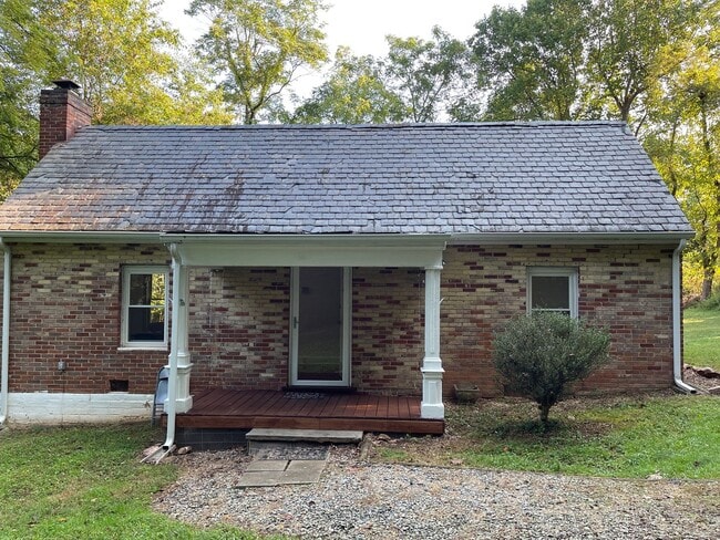 Building Photo - Single Family Home on Old Graves Mill Road