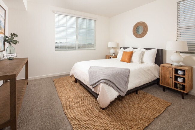 Photo - Homecoming at Creekside