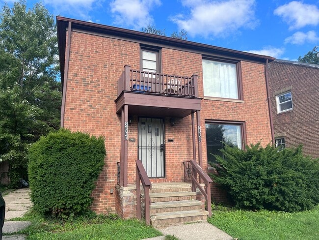 Photo - 3658 W 107th St