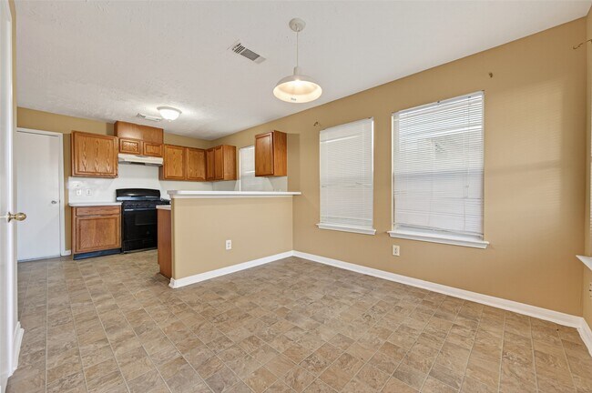 Photo - 3006 Palace Oaks Dr