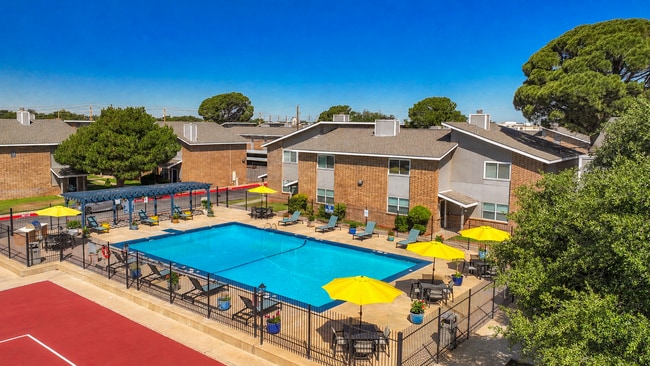 Country Crest Townhomes