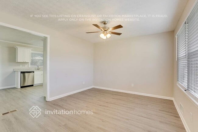 Photo - 2421 Kennedy Ln