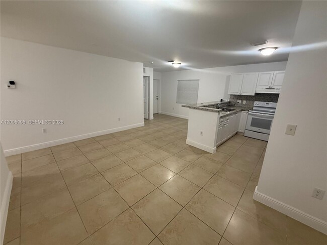 Photo - 1565 NW 47th St Unit 1