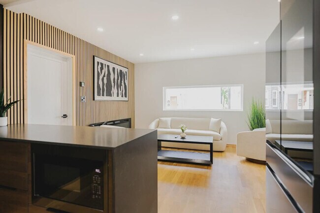 Photo - 99 Bennington St Unit ID1271278P