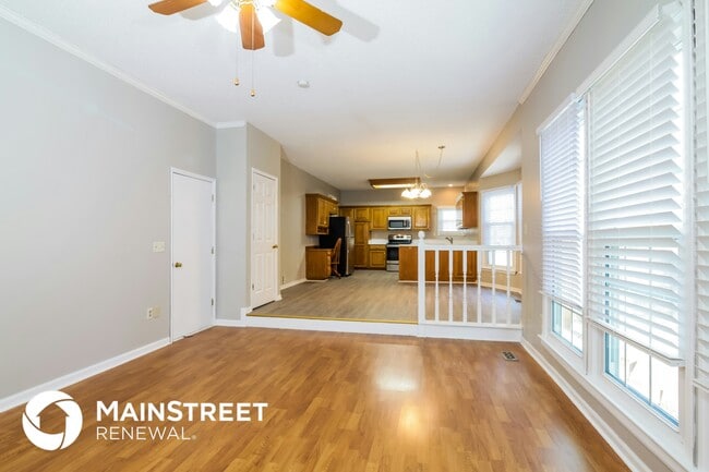 Photo - 5203 McCoy St