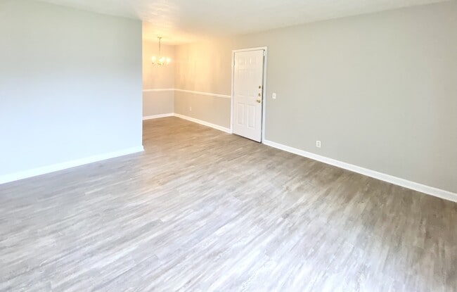 Photo - 112 Menlo Dr