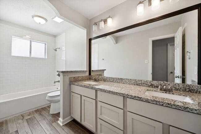 Photo - 4023 Broken Elm Dr