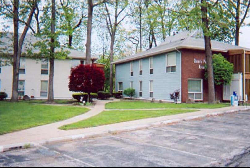 Queen's Park Apartments - Queen's Park Apartments