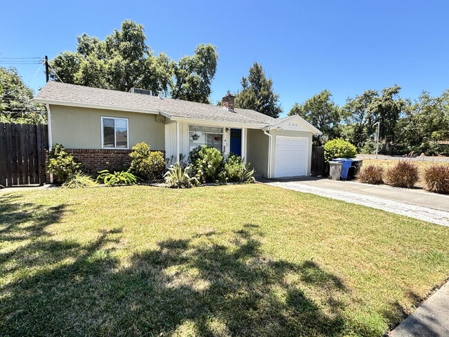 Photo - 1110 Sherburn Ave