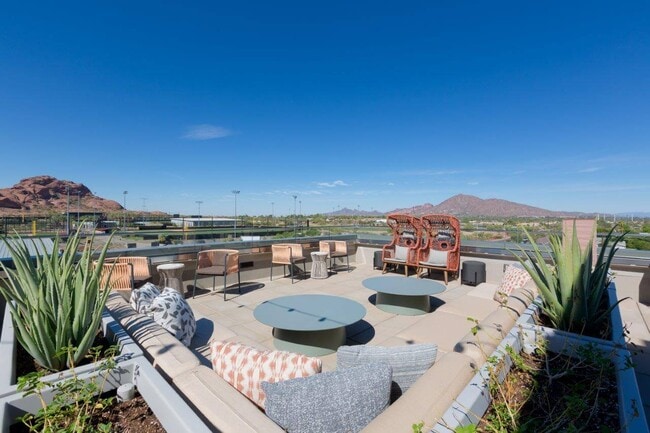 Scottsdale Entrada Apartments