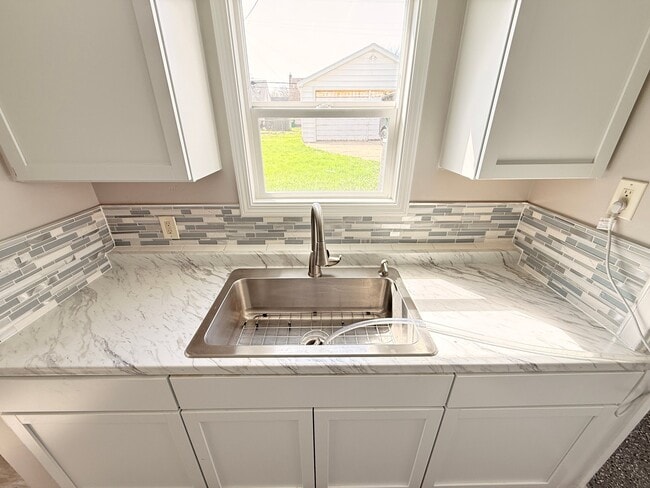 Photo - 22079 Rausch Ave