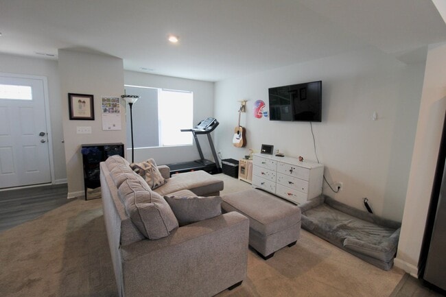 Photo - Townhome with a large fenced in yard for rent!