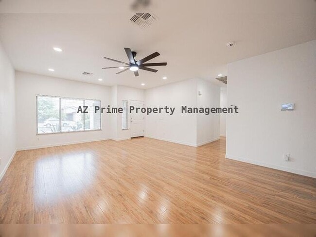 Photo - 7111 S 21st Dr