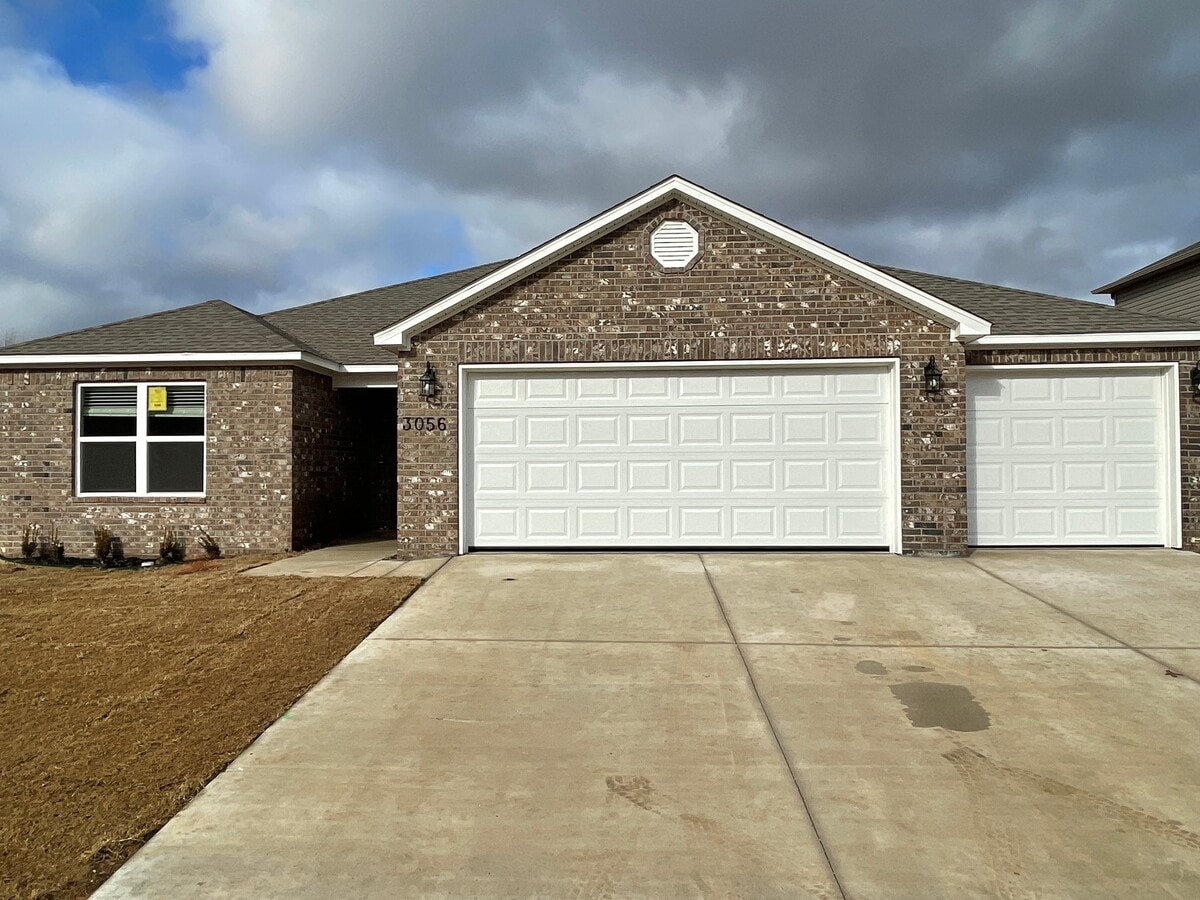 Photo - 3056 Azurite St