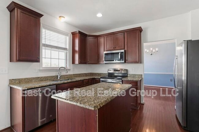 Photo - 116 Celadon Dr