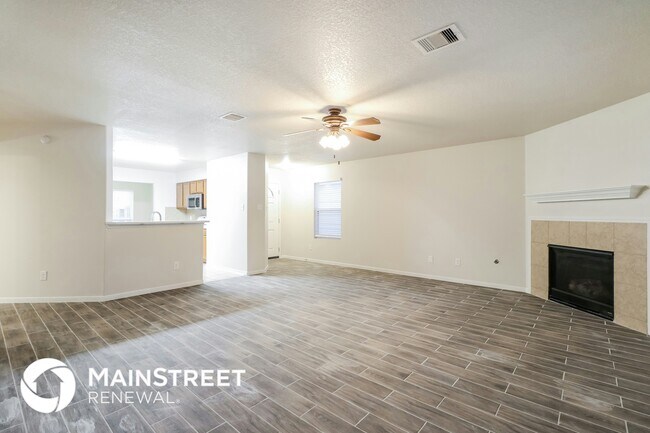 Photo - 16700 Foursquare Dr