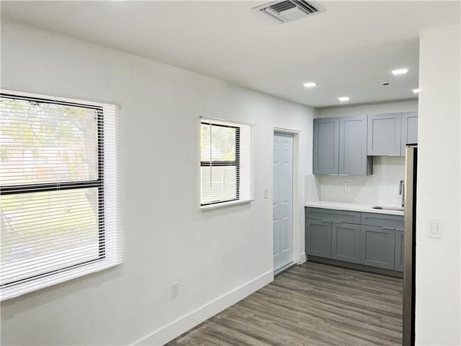 Photo - 1135 NW 127th St