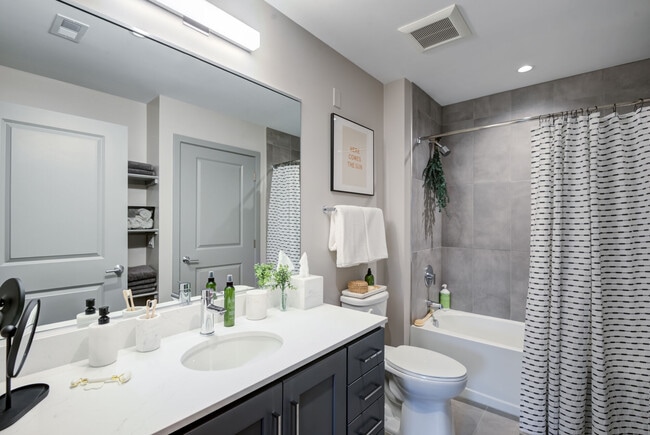 Vista Fairfax Corner apartments — community photo