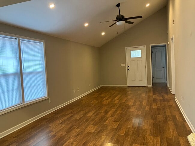 Photo - 1410 Beth St NW