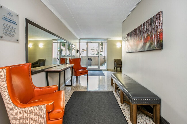 Photo - Lake Street Apartments